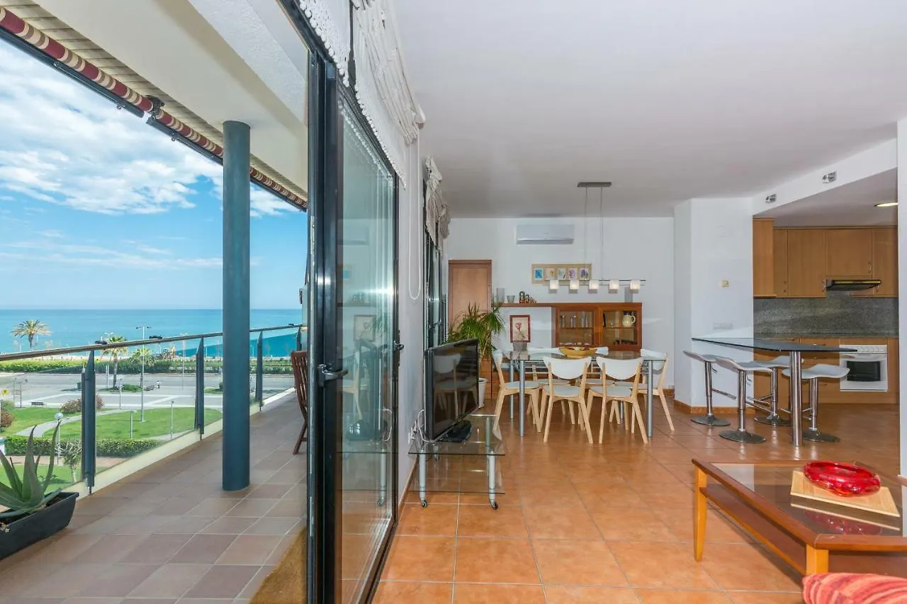 Homeholidaysrentals Escapade Pineda de Mar