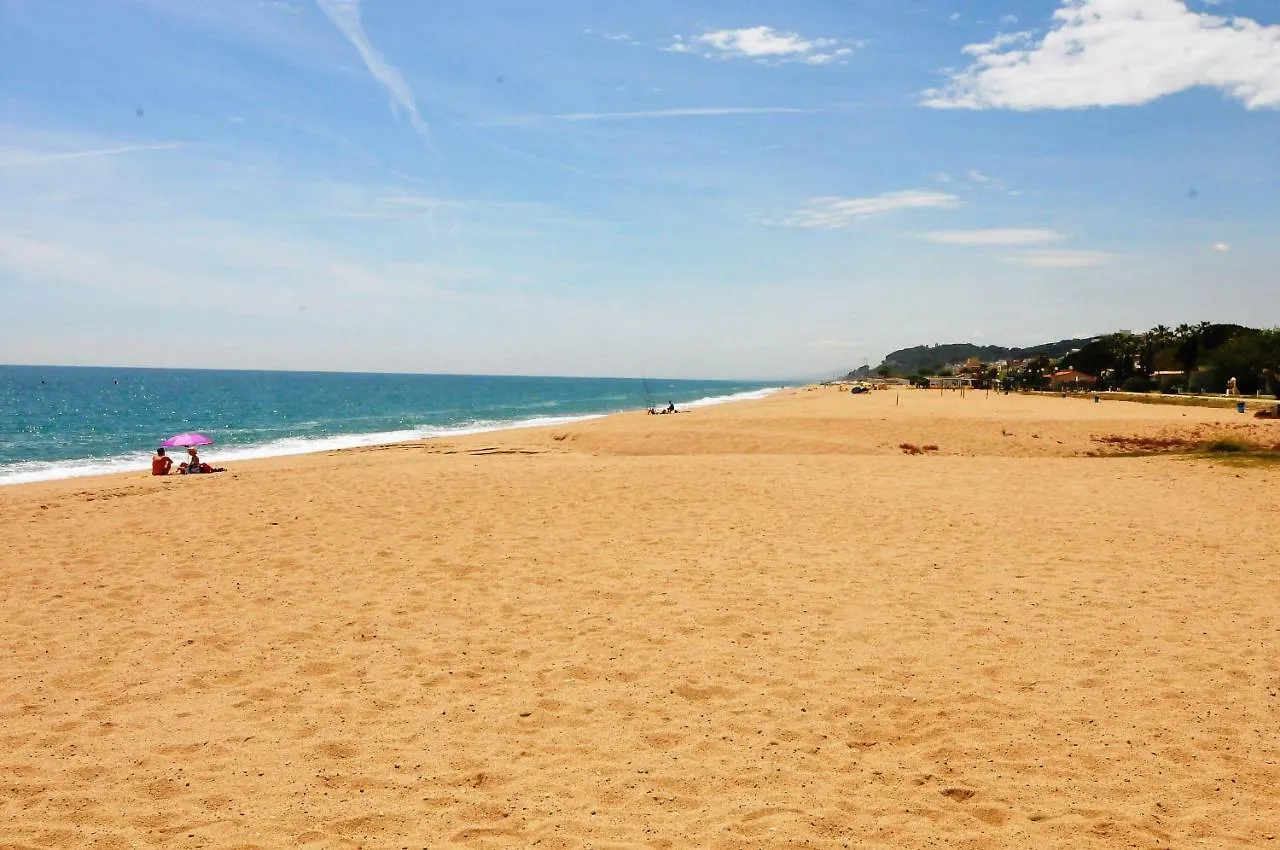Homeholidaysrentals Escapade Pineda de Mar Apartment