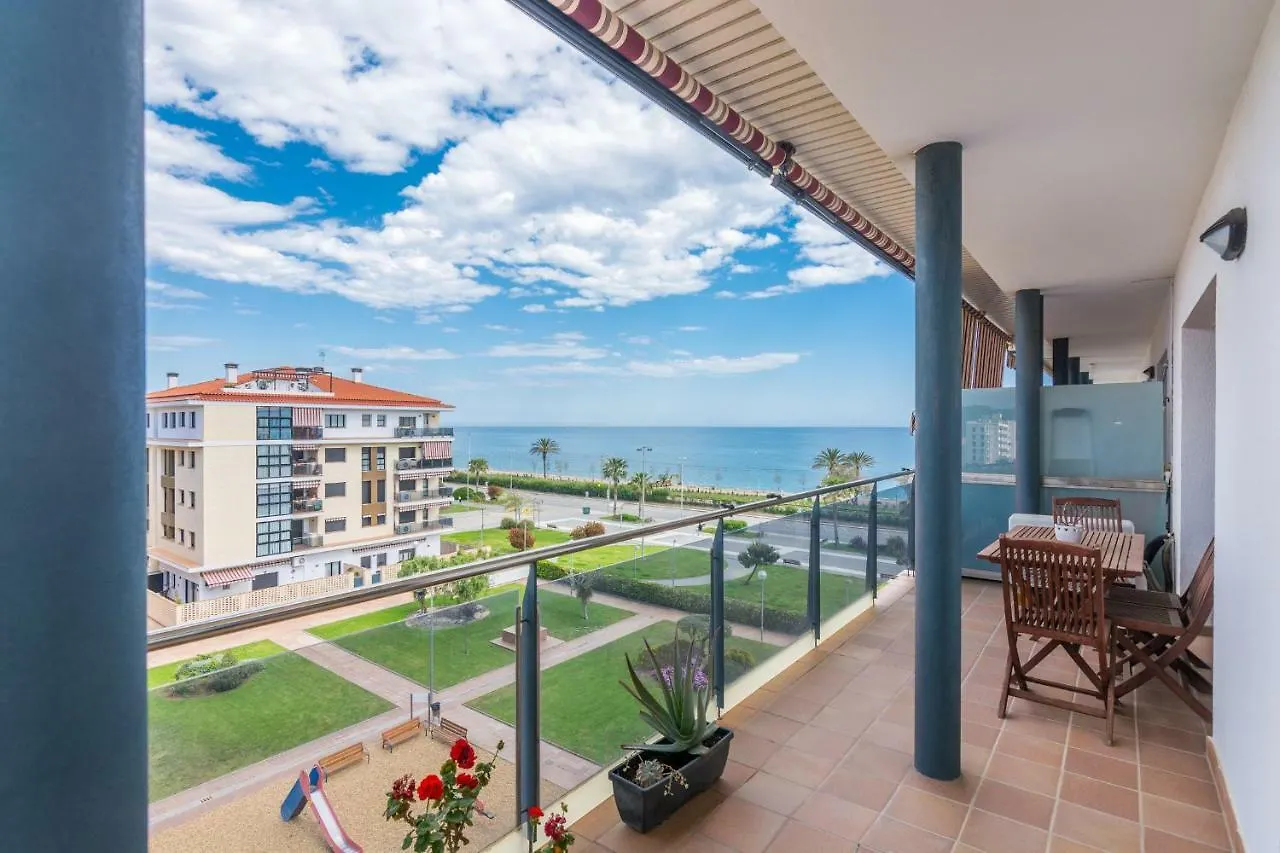 Homeholidaysrentals Escapade Pineda de Mar Apartment