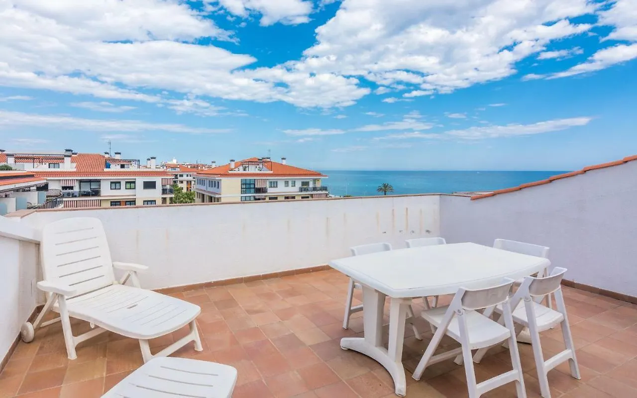 Homeholidaysrentals Escapade Pineda de Mar Apartment