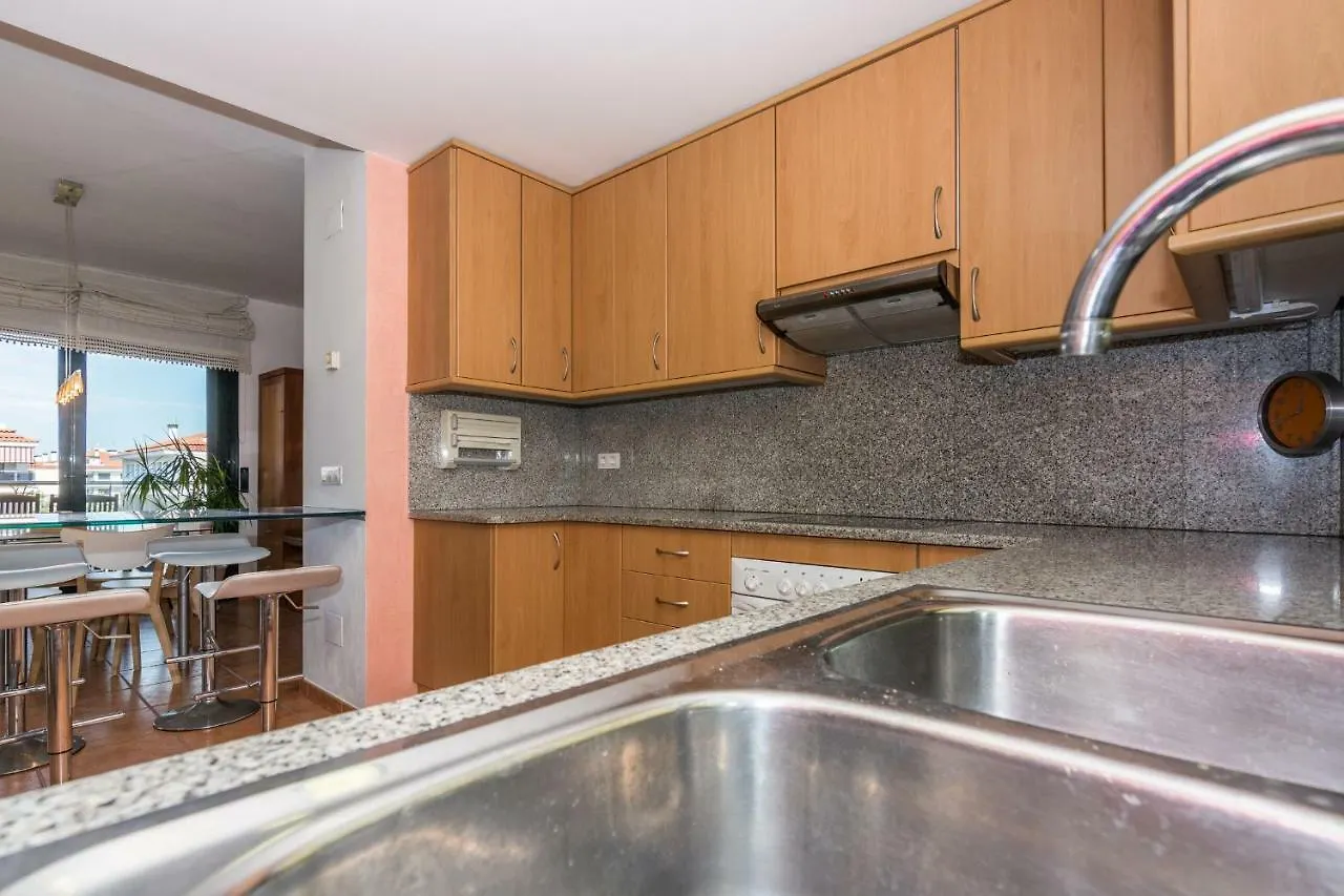 Homeholidaysrentals Escapade Pineda de Mar Apartment